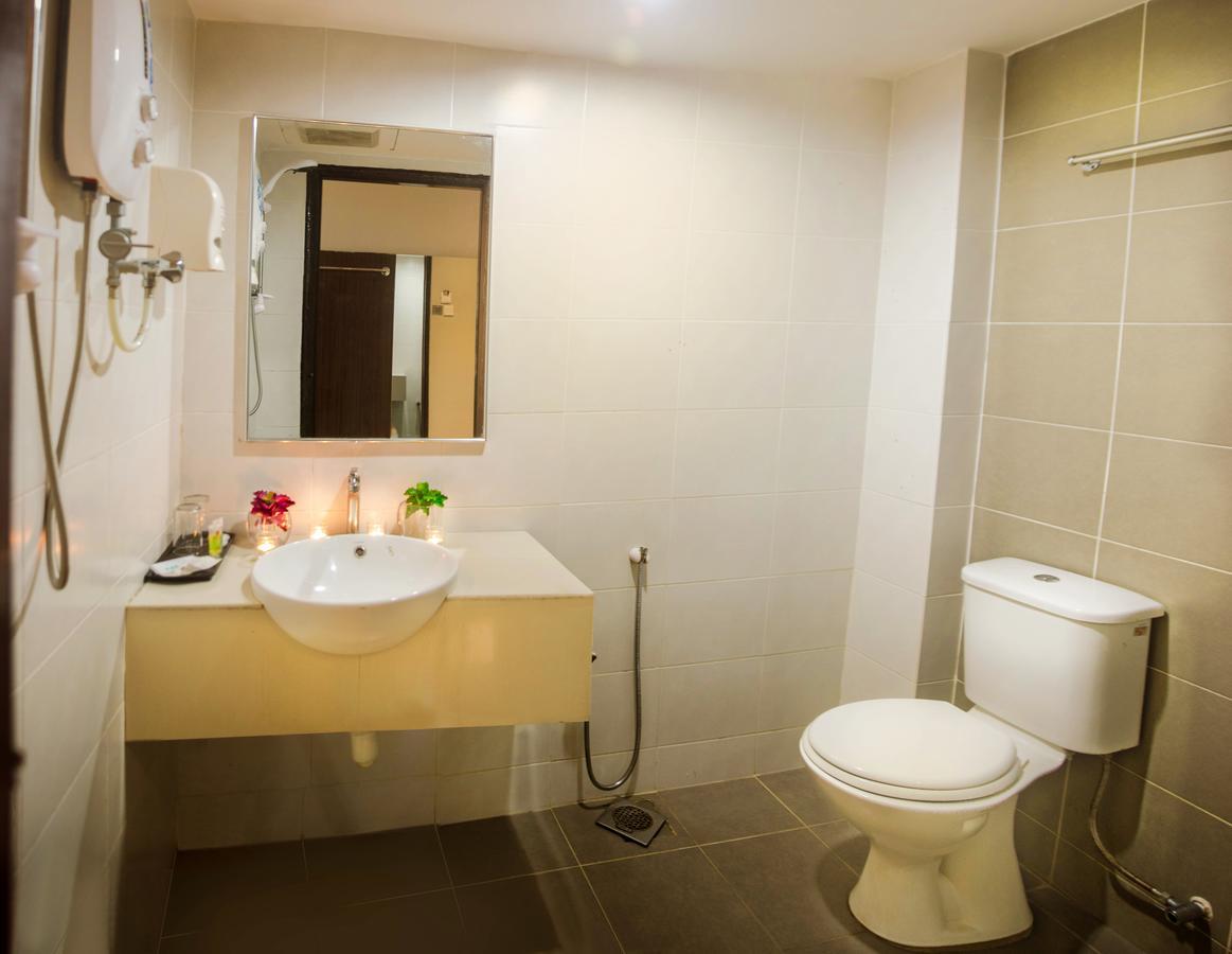 Langkasuka Express Hotel Kuah Bagian luar foto